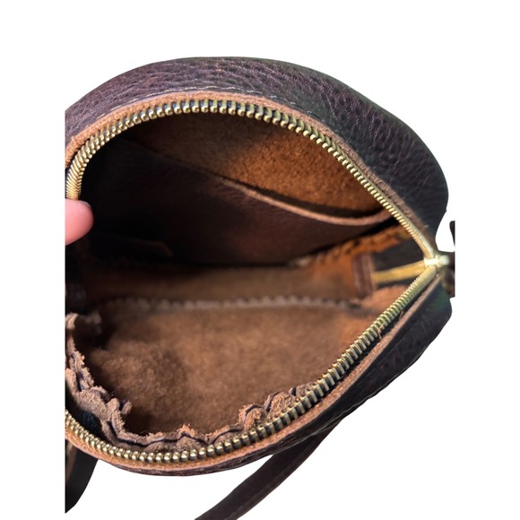 Portland Leather Goods PLG Brown Leather Small Circle Crossbody Bag - Picture 4 of 4